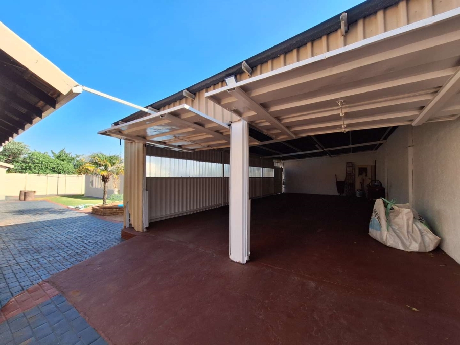 3 Bedroom Property for Sale in Marlands Gauteng