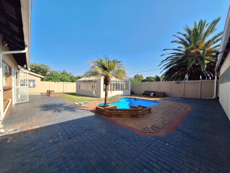 3 Bedroom Property for Sale in Marlands Gauteng