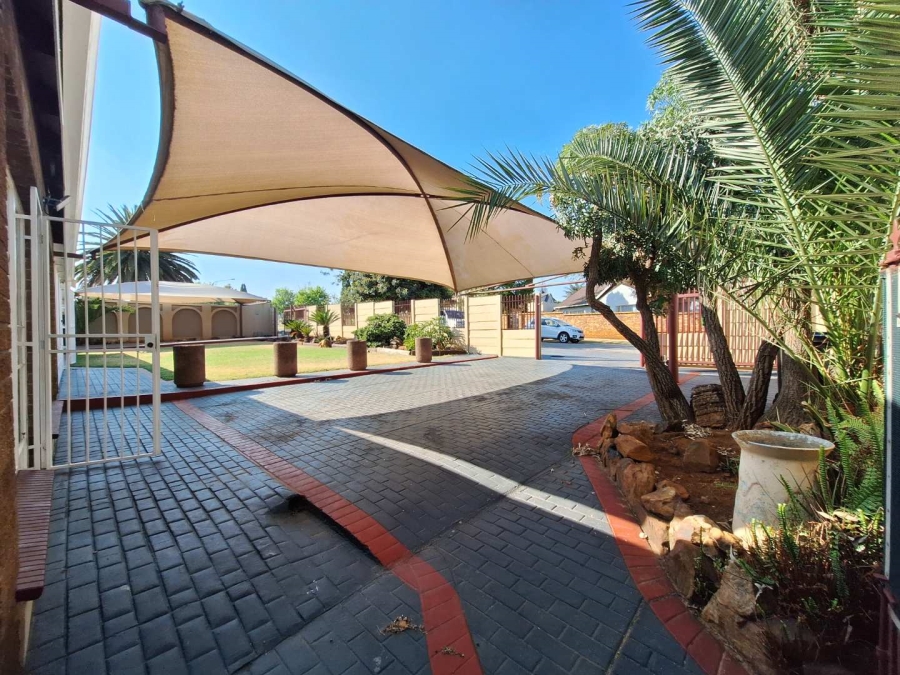 3 Bedroom Property for Sale in Marlands Gauteng