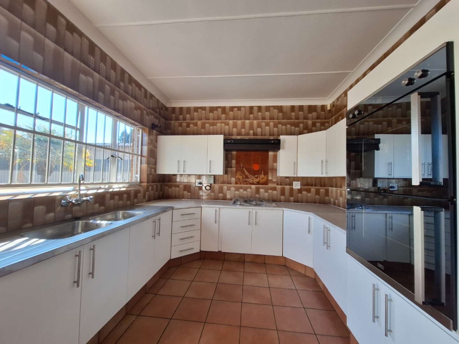 3 Bedroom Property for Sale in Marlands Gauteng