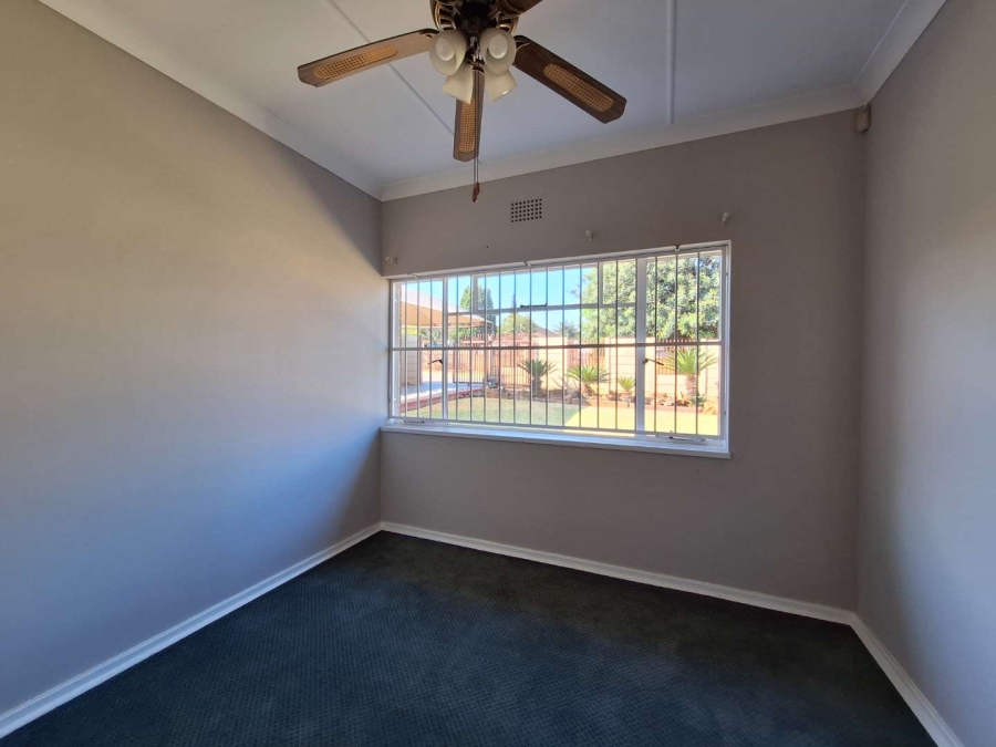 3 Bedroom Property for Sale in Marlands Gauteng