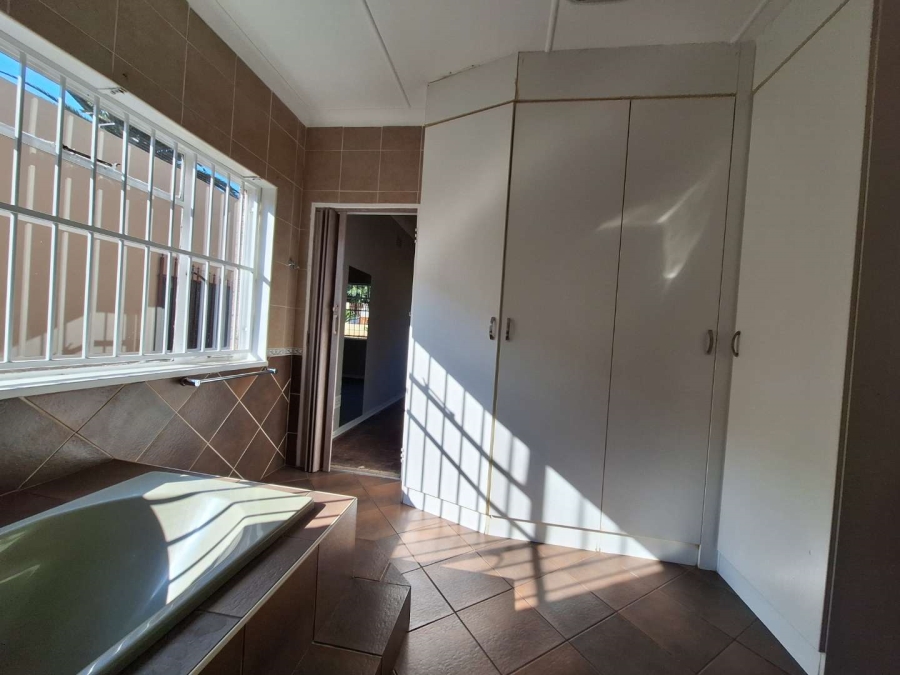3 Bedroom Property for Sale in Marlands Gauteng
