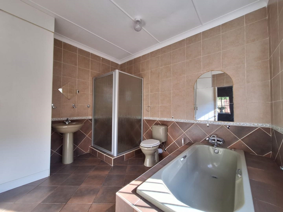3 Bedroom Property for Sale in Marlands Gauteng