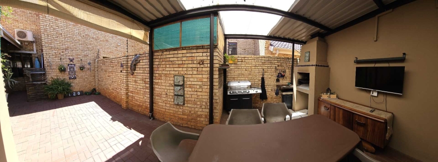 3 Bedroom Property for Sale in Montana Park Gauteng