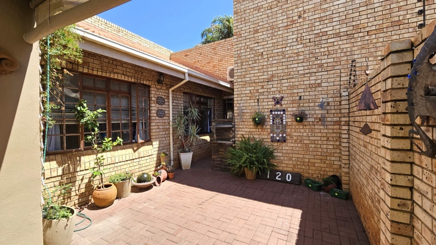 3 Bedroom Property for Sale in Montana Park Gauteng