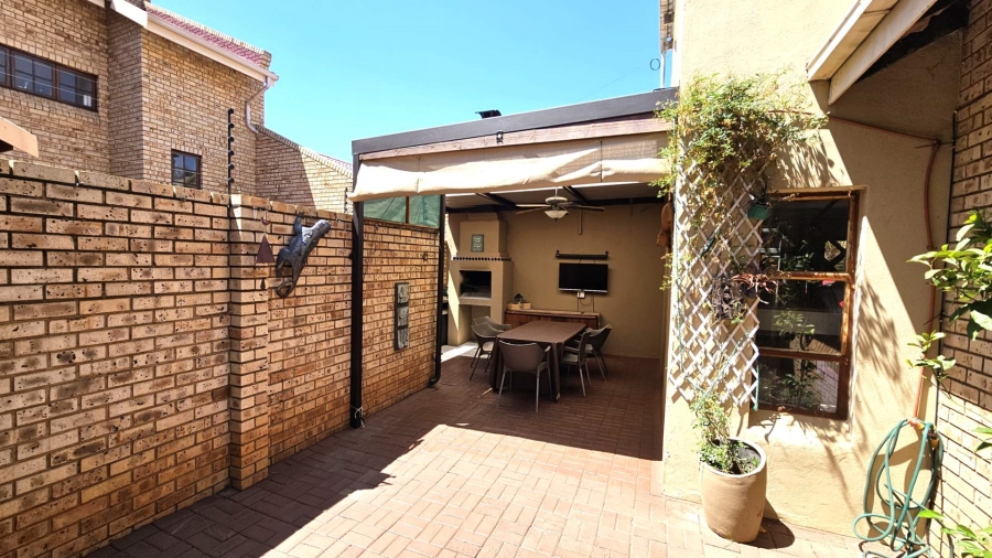 3 Bedroom Property for Sale in Montana Park Gauteng