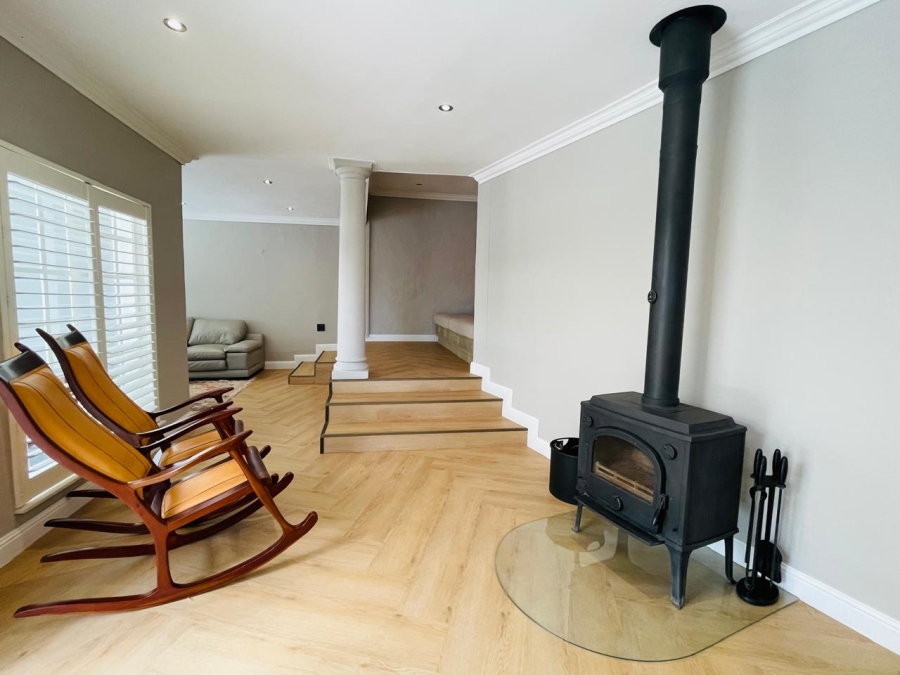 To Let 4 Bedroom Property for Rent in River Club Gauteng