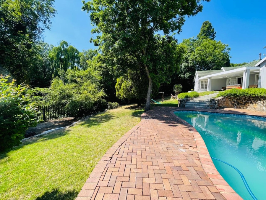 To Let 4 Bedroom Property for Rent in River Club Gauteng