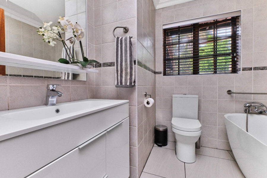 4 Bedroom Property for Sale in Randpark Ridge Gauteng