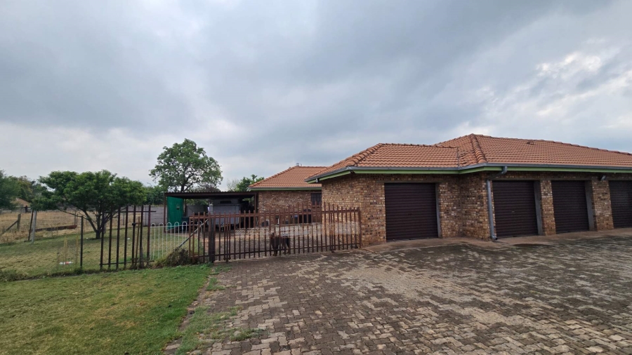 13 Bedroom Property for Sale in Eldorette Gauteng
