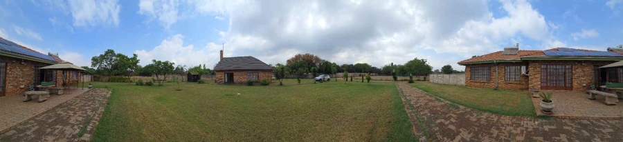 13 Bedroom Property for Sale in Eldorette Gauteng