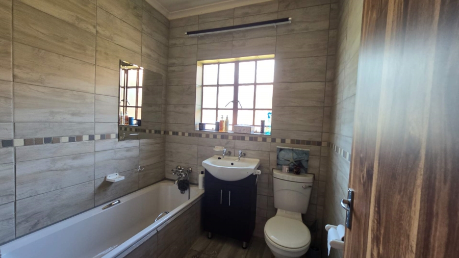 13 Bedroom Property for Sale in Eldorette Gauteng