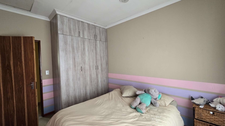 13 Bedroom Property for Sale in Eldorette Gauteng