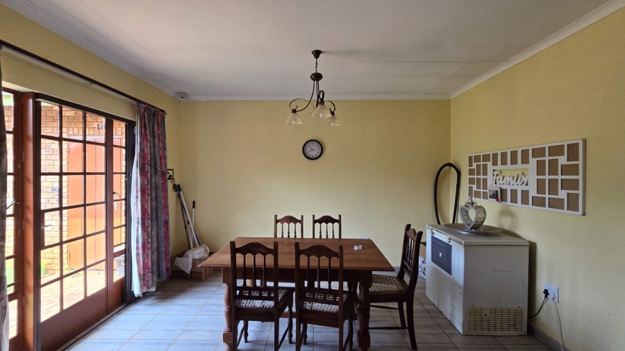 13 Bedroom Property for Sale in Eldorette Gauteng