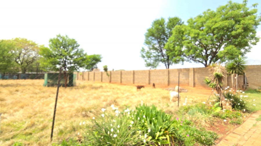 13 Bedroom Property for Sale in Eldorette Gauteng