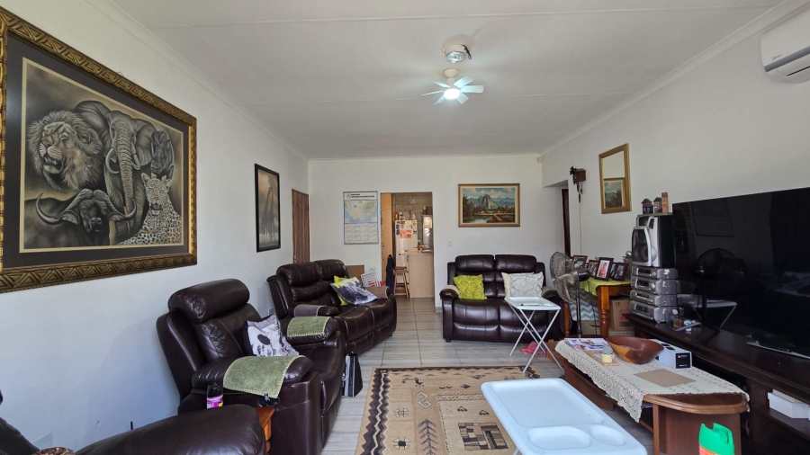 13 Bedroom Property for Sale in Eldorette Gauteng