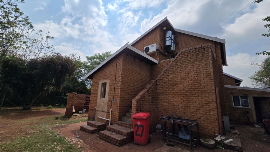 13 Bedroom Property for Sale in Eldorette Gauteng