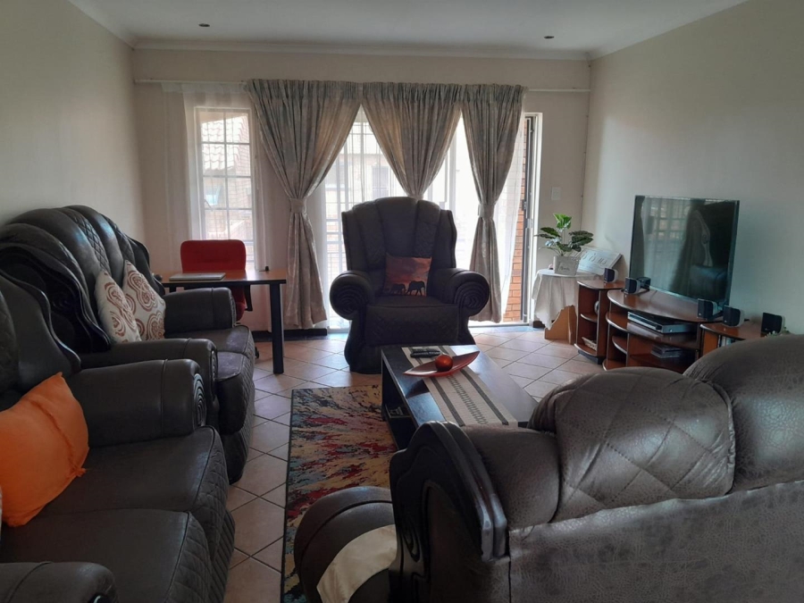 2 Bedroom Property for Sale in Mooikloof Ridge Gauteng