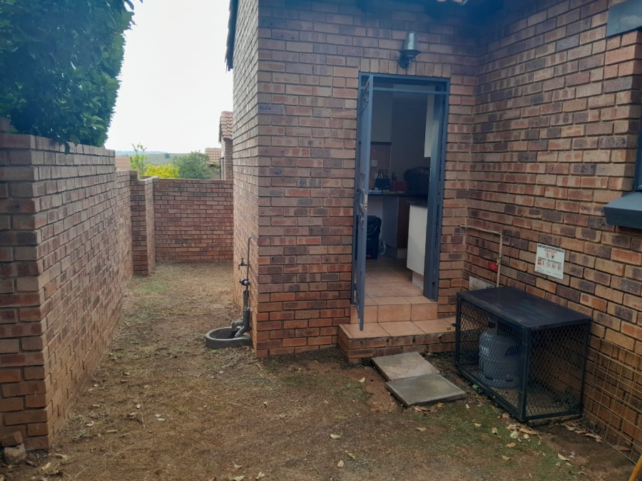 2 Bedroom Property for Sale in Mooikloof Ridge Gauteng