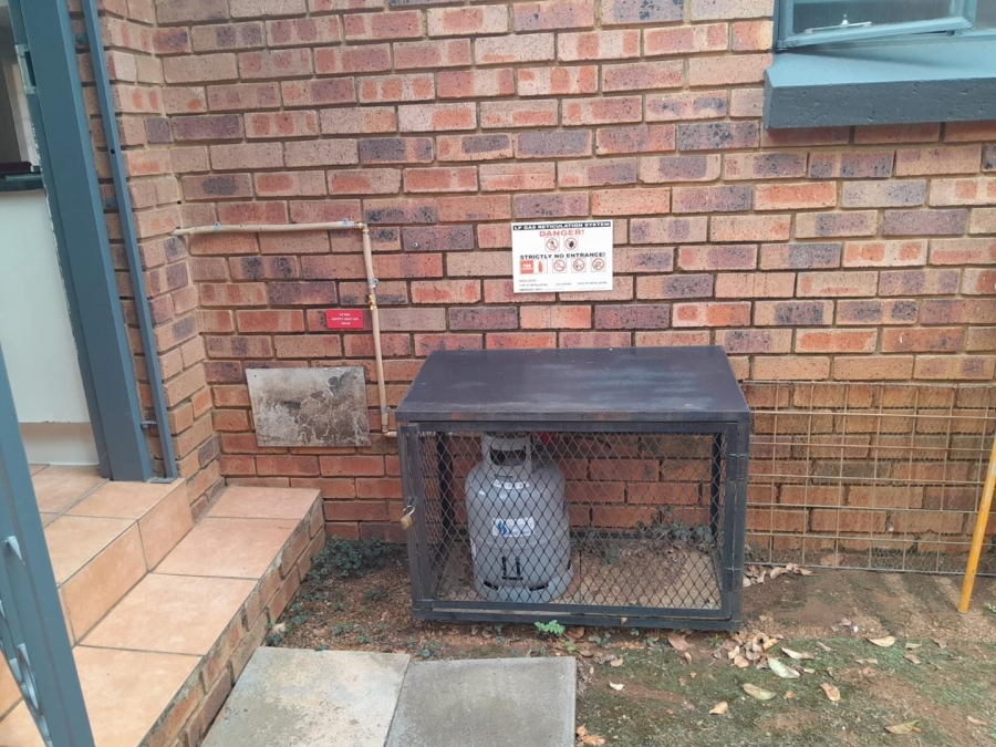 2 Bedroom Property for Sale in Mooikloof Ridge Gauteng