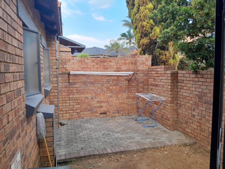 2 Bedroom Property for Sale in Mooikloof Ridge Gauteng