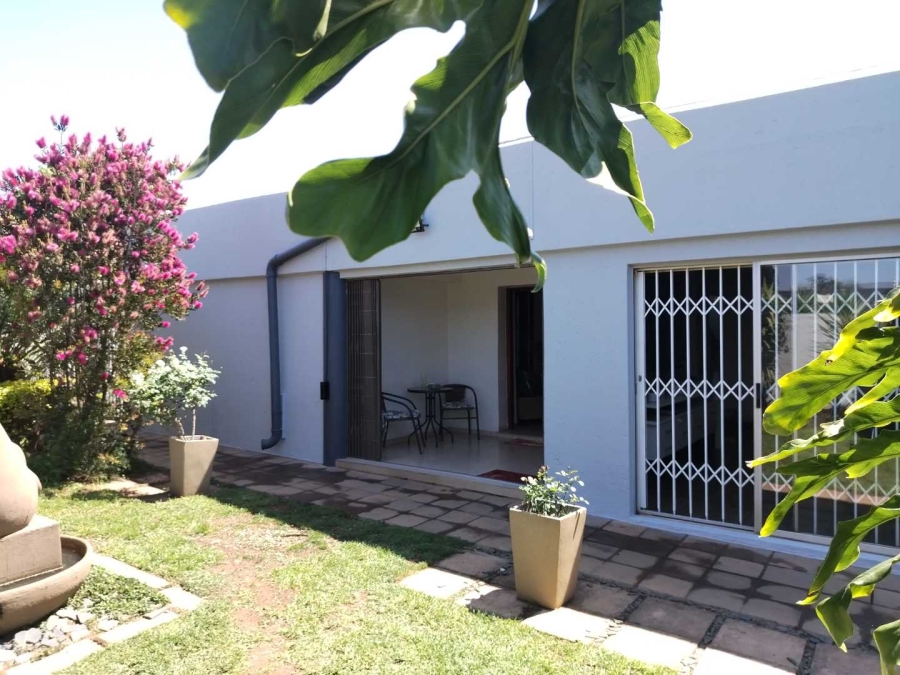 3 Bedroom Property for Sale in Birchleigh Gauteng