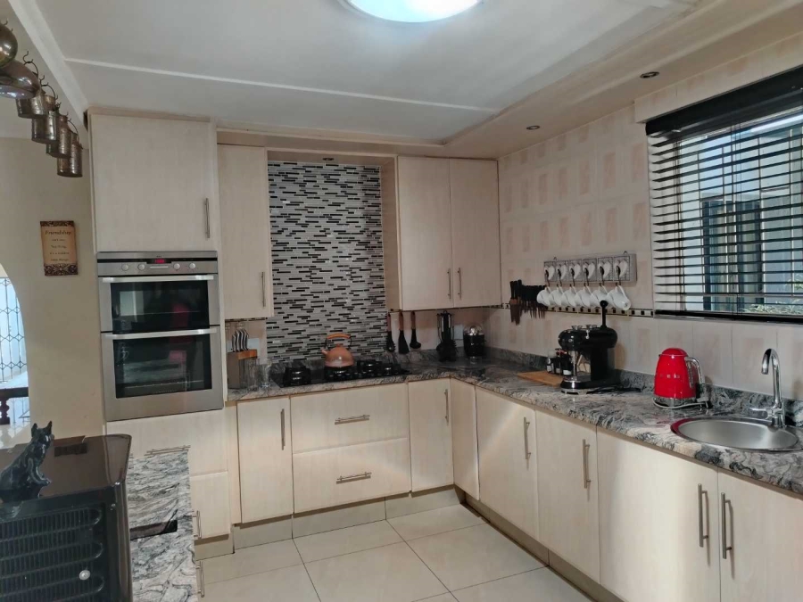 3 Bedroom Property for Sale in Birchleigh Gauteng