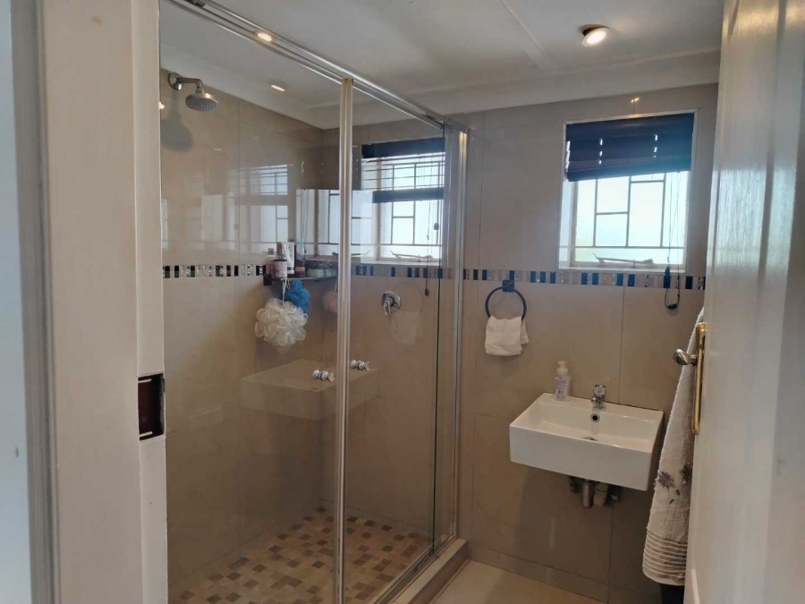 3 Bedroom Property for Sale in Birchleigh Gauteng
