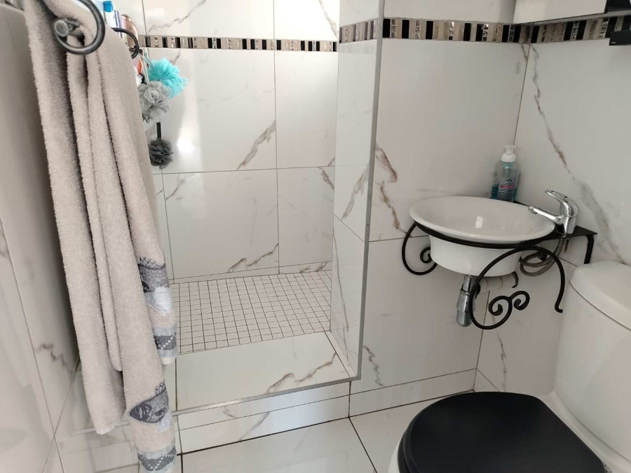 3 Bedroom Property for Sale in Birchleigh Gauteng