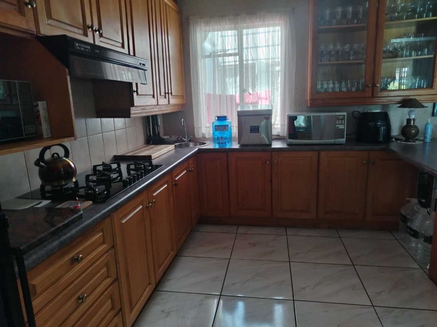 3 Bedroom Property for Sale in Birchleigh Gauteng