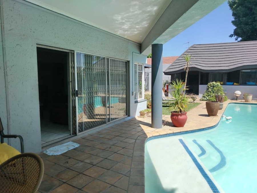 3 Bedroom Property for Sale in Birchleigh Gauteng