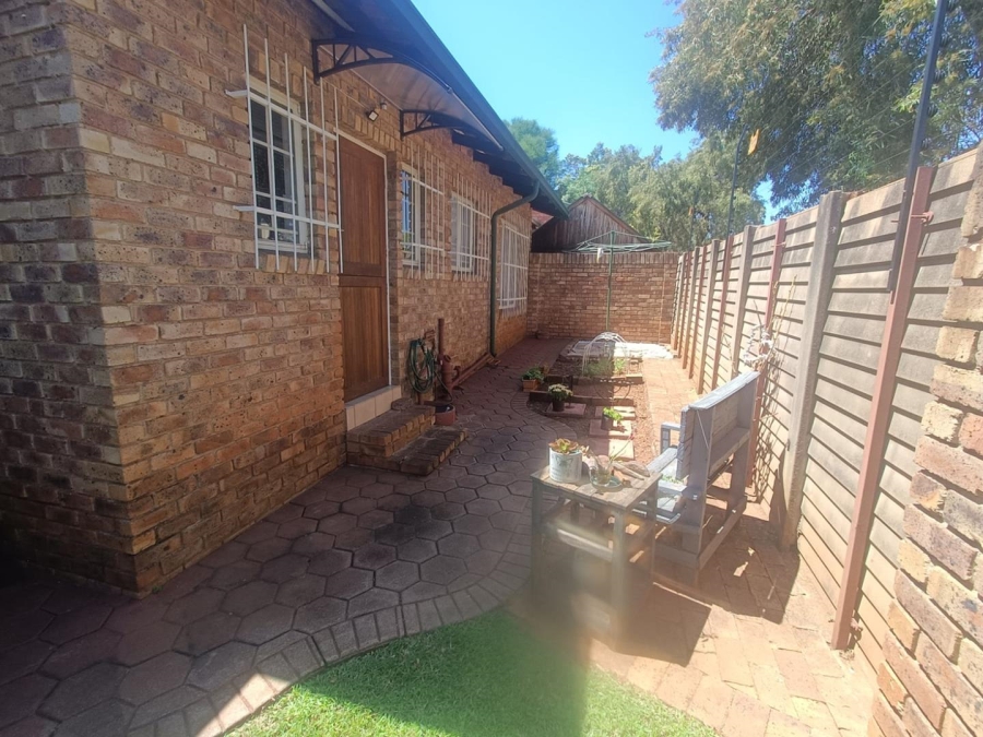 2 Bedroom Property for Sale in Clubview Gauteng