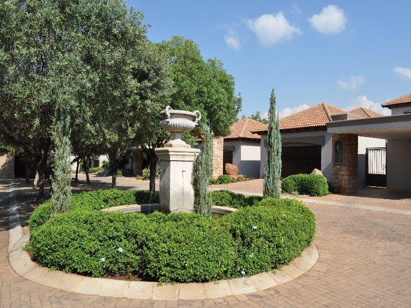 To Let 3 Bedroom Property for Rent in Silverwoods Country Estate Gauteng