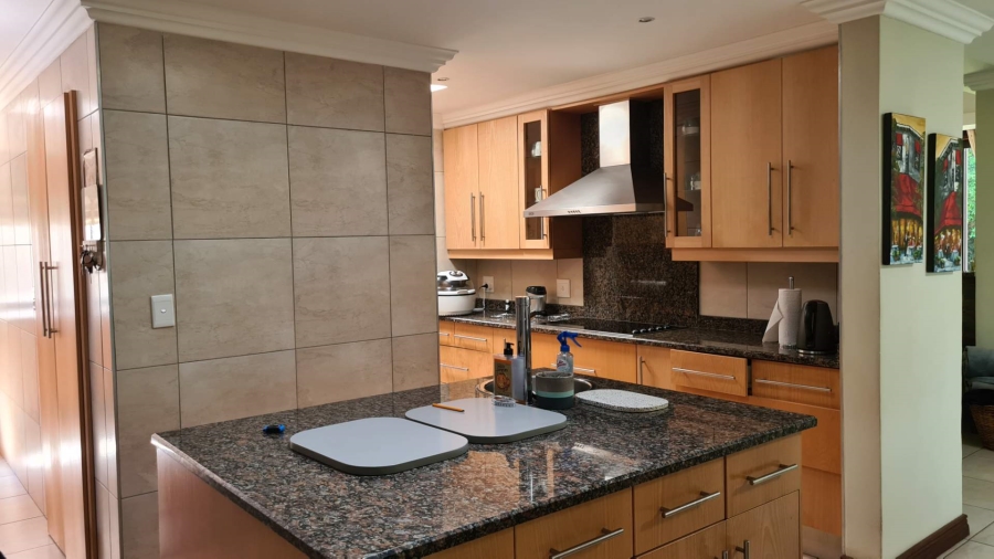 To Let 3 Bedroom Property for Rent in Silverwoods Country Estate Gauteng