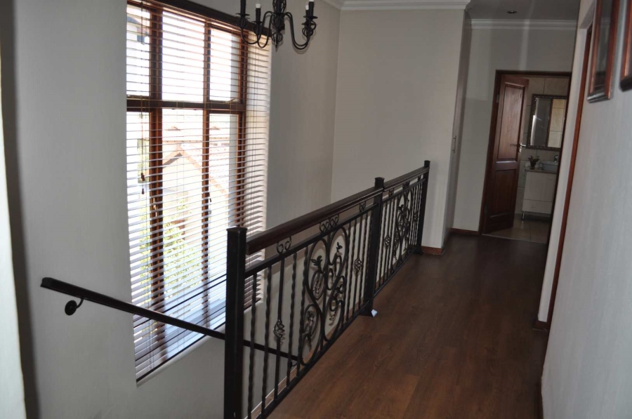 3 Bedroom Property for Sale in Olympus Gauteng