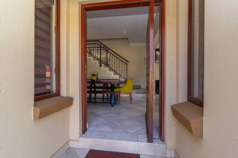 To Let 4 Bedroom Property for Rent in Homes Haven Gauteng