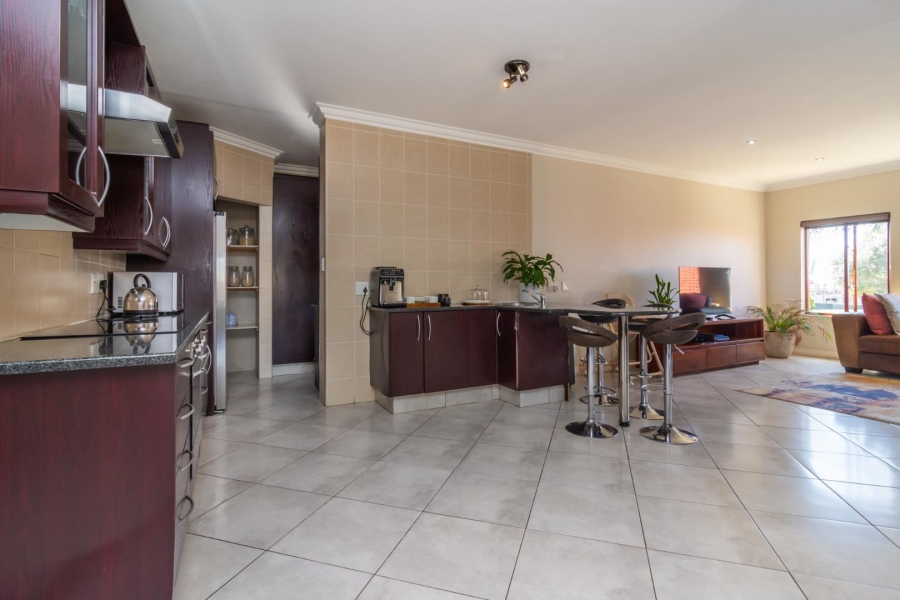 To Let 4 Bedroom Property for Rent in Homes Haven Gauteng