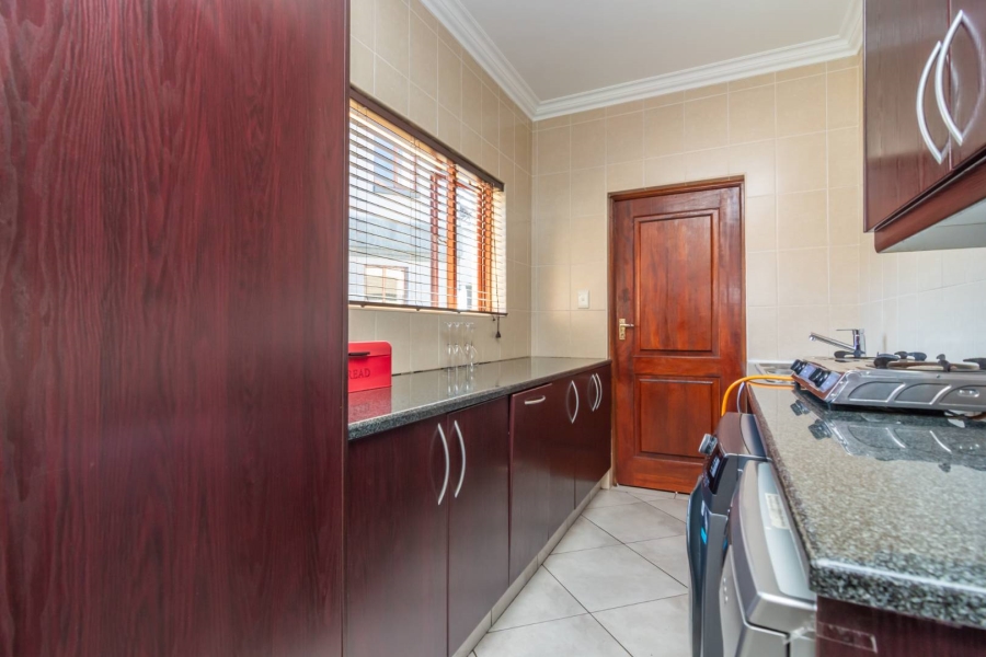 To Let 4 Bedroom Property for Rent in Homes Haven Gauteng