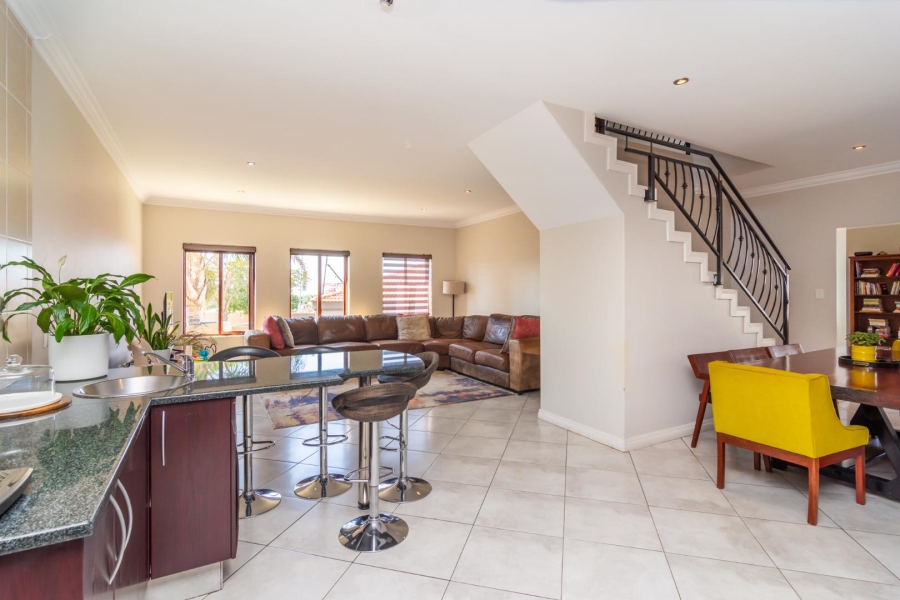 To Let 4 Bedroom Property for Rent in Homes Haven Gauteng
