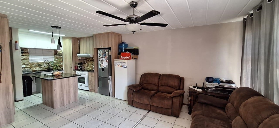 3 Bedroom Property for Sale in Verwoerdpark Gauteng