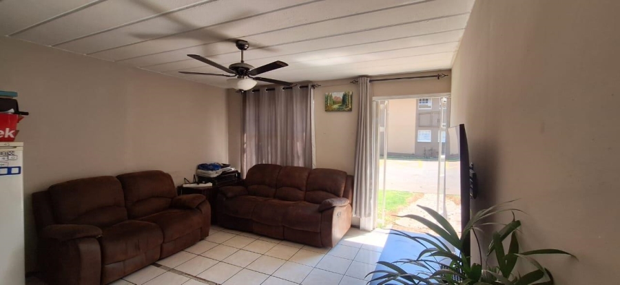 3 Bedroom Property for Sale in Verwoerdpark Gauteng