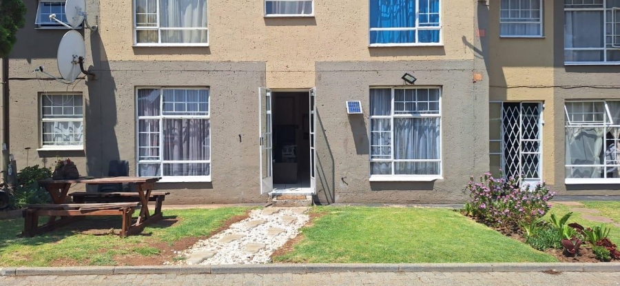 3 Bedroom Property for Sale in Verwoerdpark Gauteng