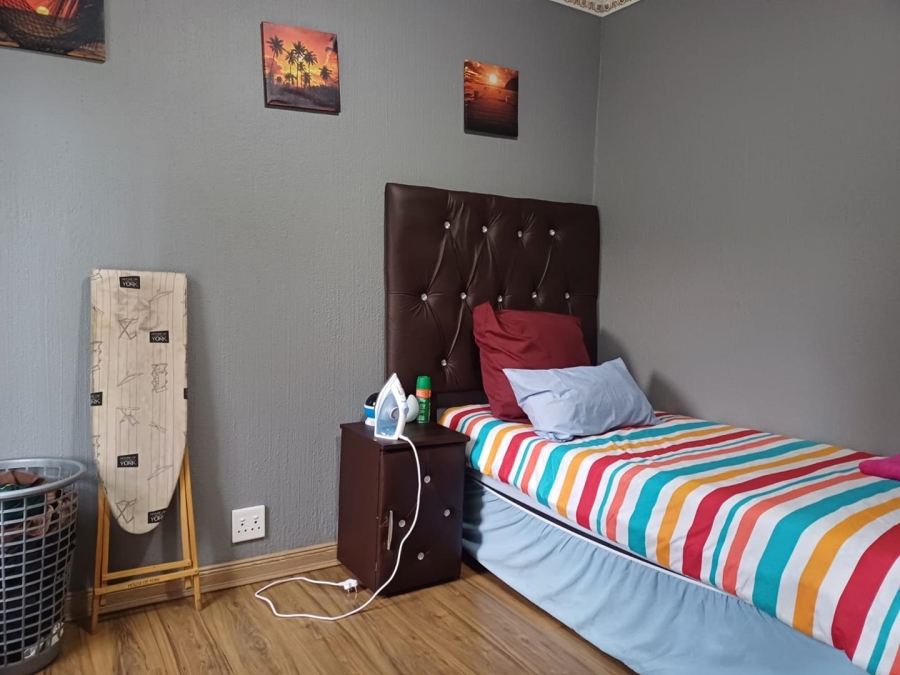 3 Bedroom Property for Sale in Brackendowns Gauteng