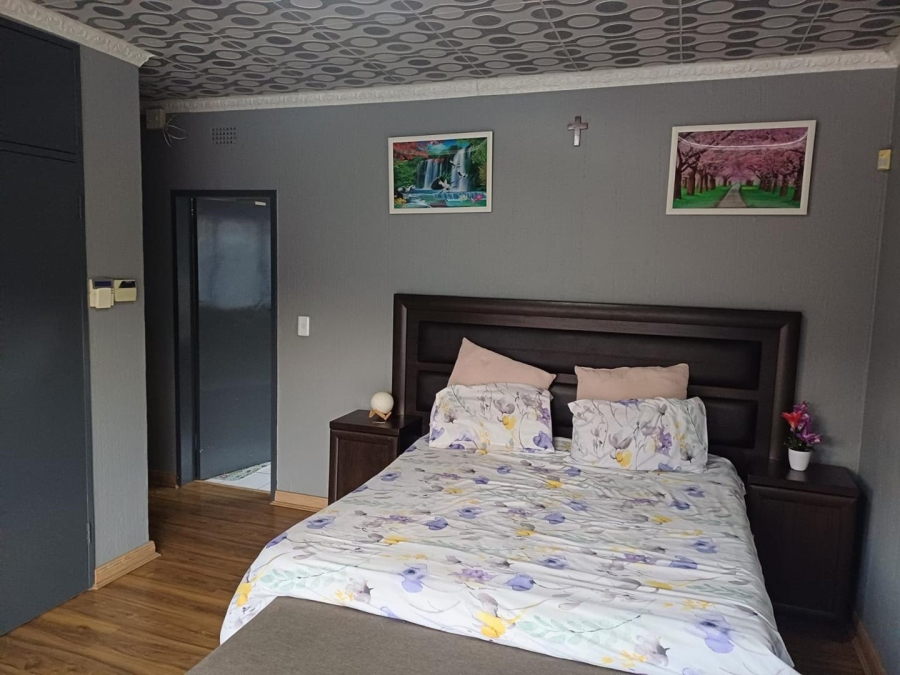 3 Bedroom Property for Sale in Brackendowns Gauteng