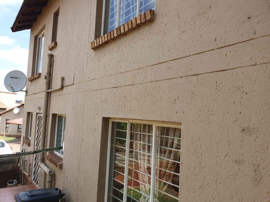 4 Bedroom Property for Sale in Ridgeway Gauteng