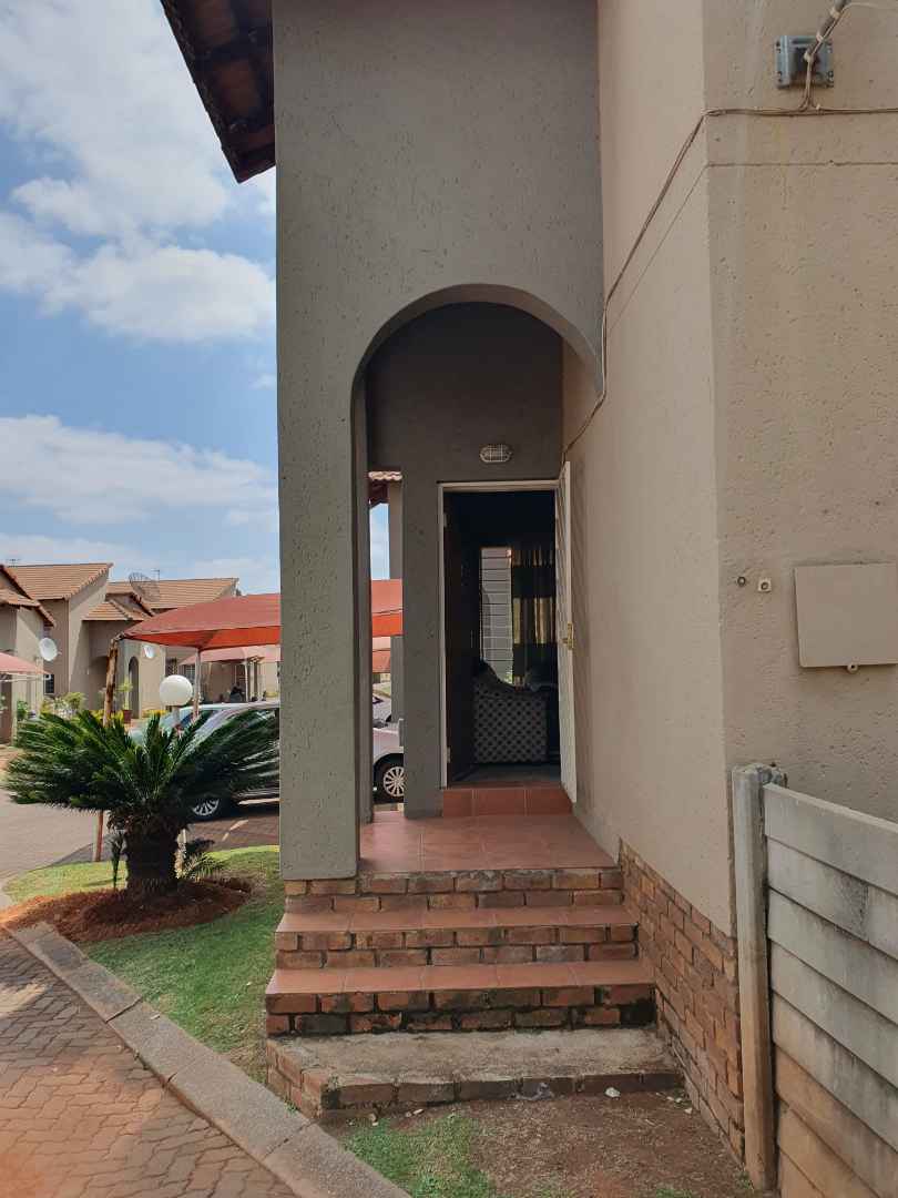 4 Bedroom Property for Sale in Ridgeway Gauteng