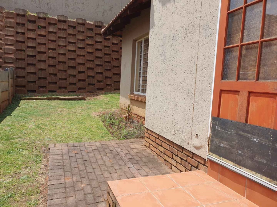 4 Bedroom Property for Sale in Ridgeway Gauteng