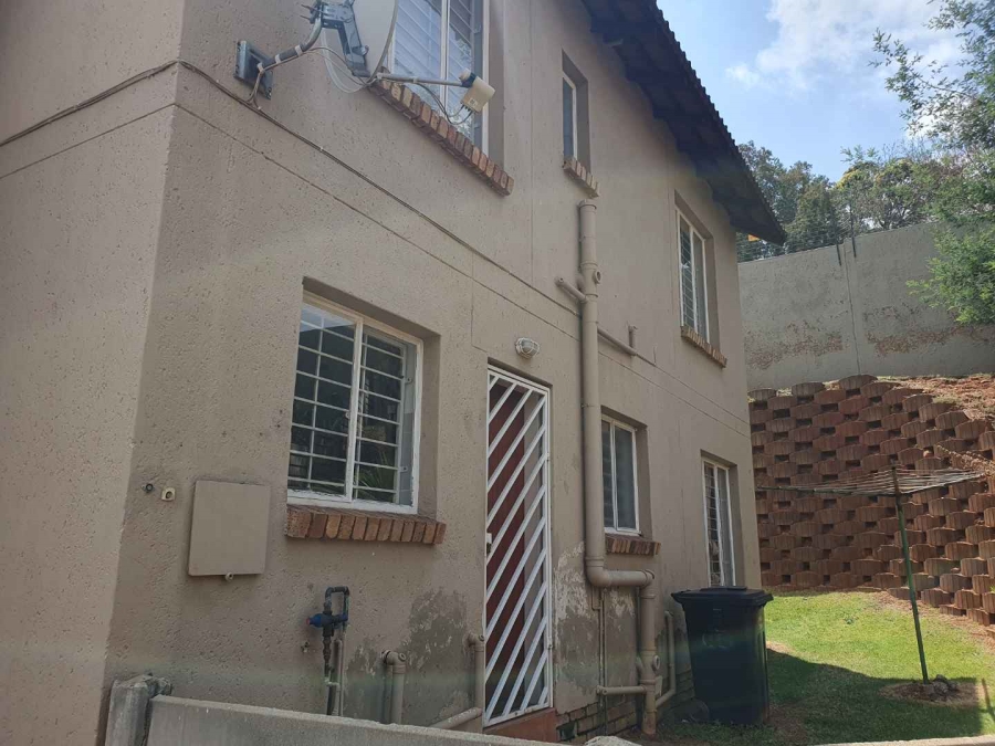 4 Bedroom Property for Sale in Ridgeway Gauteng