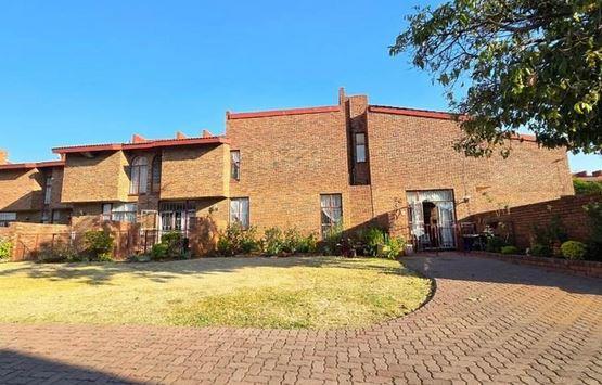 2 Bedroom Property for Sale in Linmeyer Gauteng