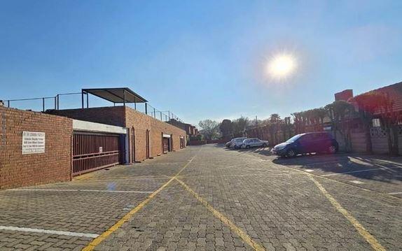 2 Bedroom Property for Sale in Linmeyer Gauteng